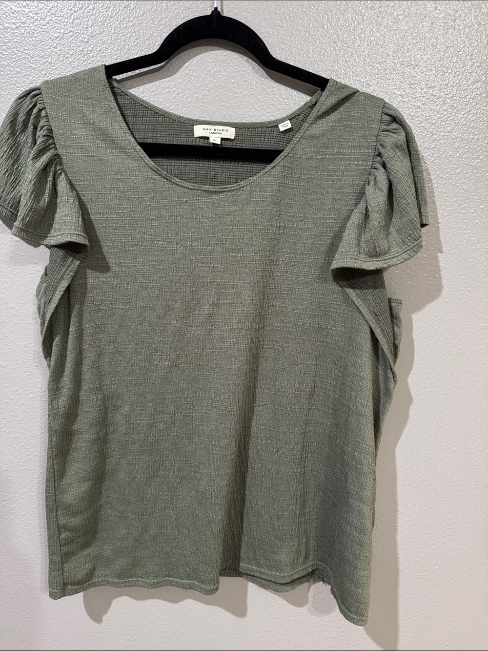 Max Studio Olive Green Puff Sleeve Knit Top
